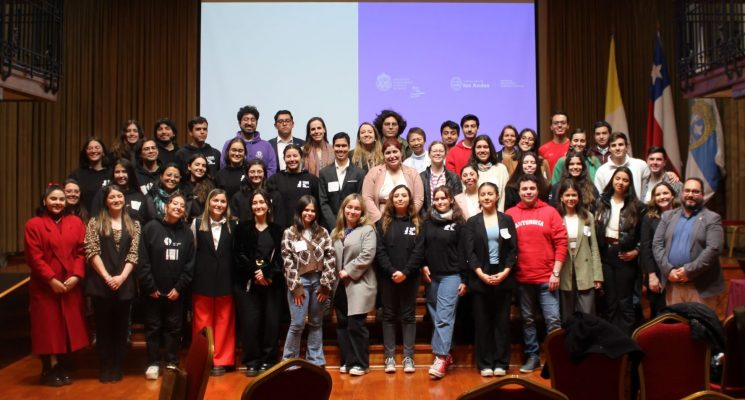 Jefa de Unidad de Movilidad y Convenios UdeC asistió al primer Encuentro de Agrupaciones Estudiantiles para la Internacionalización 2023